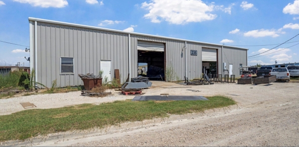 Listing Image #1 - Industrial for lease at 235 S McLennan Dr, Elm Mott TX 76640 Listing Image #1 - Industrial for lease at 235 S McLennan Dr, Elm Mott TX 76640