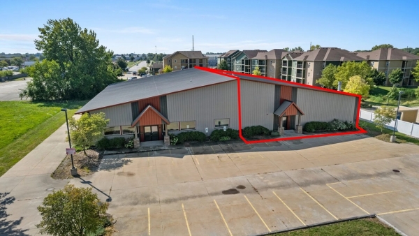 Listing Image #1 - Industrial for lease at 1401 Parkland Ct, Champaign IL 61821