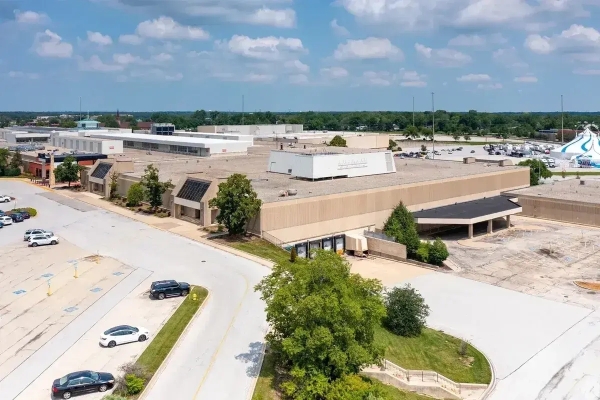 Listing Image #1 - Industrial for lease at 2 Orland Square, Orland Park IL 60462