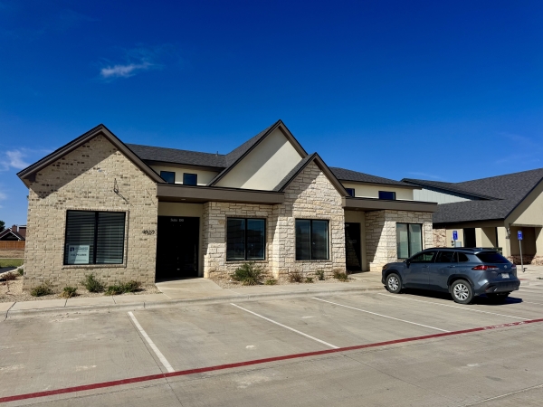 Listing Image #2 - Office for lease at 4527 1114th Street, Lubbock TX 79424