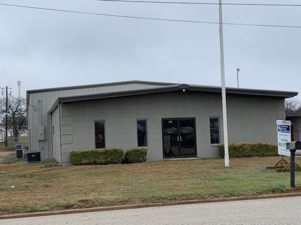 Listing Image #1 - Others for lease at 406-408 Ambassador Row, Longview TX 75604