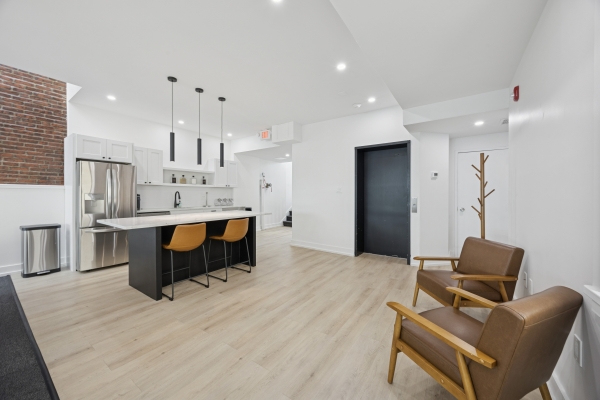 Listing Image #2 - Office for lease at 1631 Locust Street, Philadelphia PA 19103