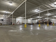Industrial property for lease in Norwich, OH