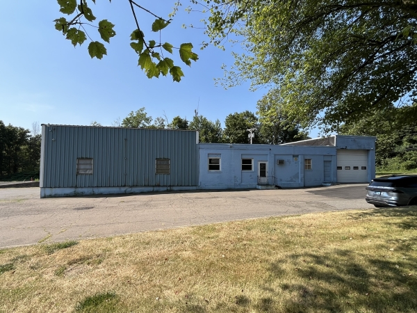 Listing Image #3 - Industrial for lease at 644 Amity Rd Unit A, Bethany CT 06524