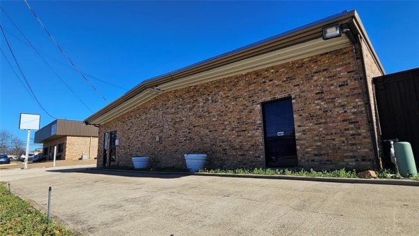 Listing Image #1 - Retail for lease at 624 S Bryan Belt Line Road, Mesquite TX 75149