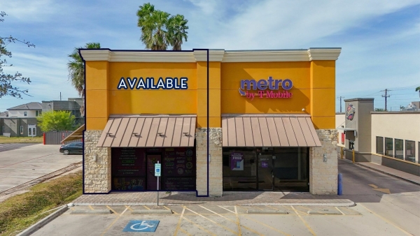 Listing Image #2 - Retail for lease at 1627 S McColl Road, Edinburg TX 78539