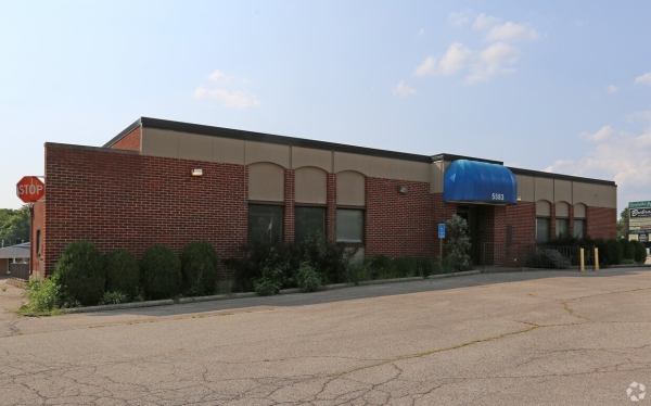 Listing Image #2 - Office for lease at 5529-5575 Far Hills Ave, Dayton OH 45429 Listing Image #2 - Office for lease at 5529-5575 Far Hills Ave, Dayton OH 45429
