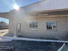 Listing Image #2 - Retail for lease at 120 2nd Street, Lumberton MS 39455