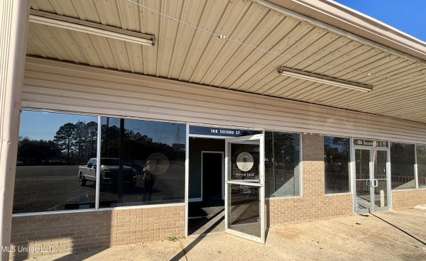 Listing Image #1 - Retail for lease at 106 S Second Street, Wiggins MS 39577