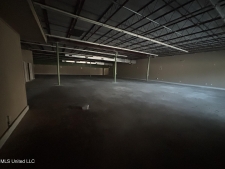 Listing Image #2 - Retail for lease at 120 S 2nd Street, Wiggins MS 39577