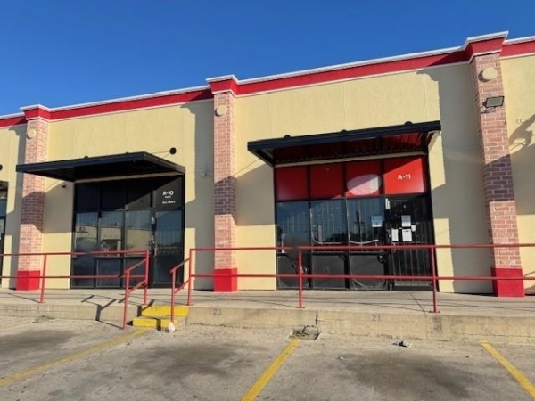 Listing Image #2 - Retail for lease at 3210 Jaime Zapata Memorial Hwy, Laredo TX 78043