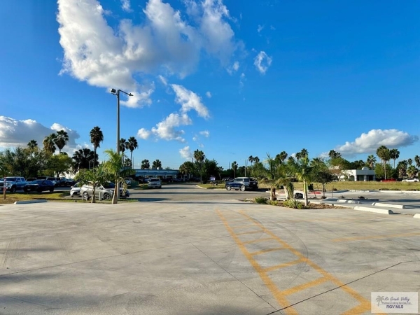 Listing Image #3 - Retail for lease at 60 Marsella Blvd., Brownsville TX 78521