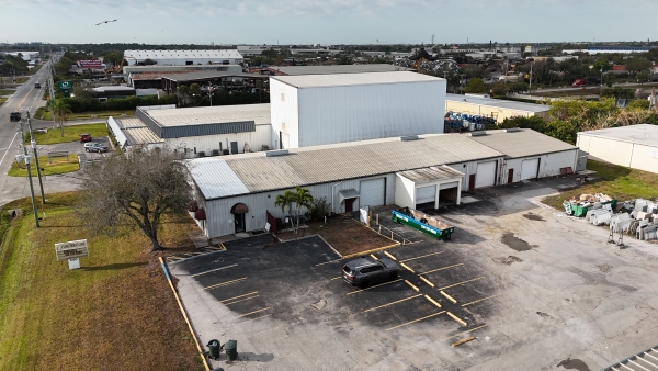 Listing Image #1 - Industrial for lease at 3150 Old Metro Pkwy., Fort Myers FL 33916 Listing Image #1 - Industrial for lease at 3150 Old Metro Pkwy., Fort Myers FL 33916
