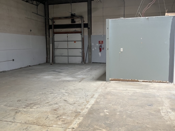 Listing Image #1 - Industrial for lease at 803 Industrial Dr, West Chicago IL 60185