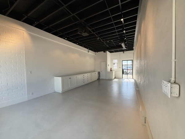 Listing Image #3 - Retail for lease at 8804 Charleville, Beverly Hills CA 90211