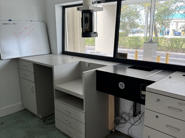 Listing Image #4 - Retail for lease at 3250 SE Federal Hwy, Stuart FL 34997 Listing Image #4 - Retail for lease at 3250 SE Federal Hwy, Stuart FL 34997