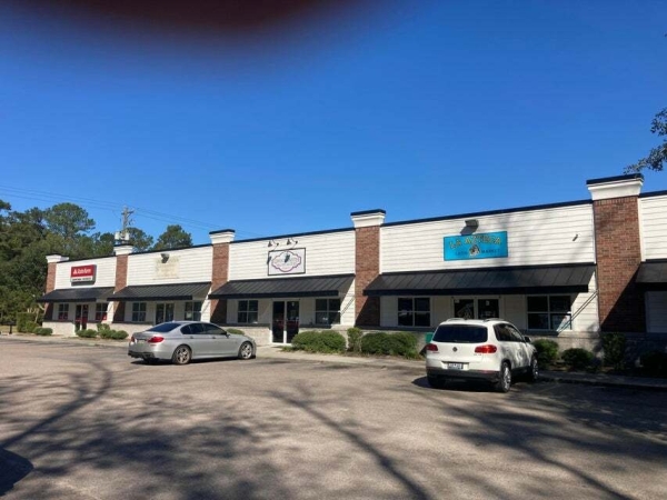Listing Image #2 - Retail for lease at 664 Orangeburg Road, Summerville SC 29483