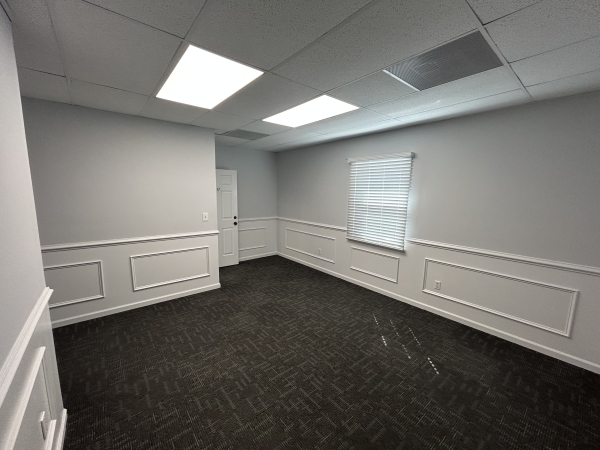 Listing Image #2 - Office for lease at 890 Johnnie Dodds Blvd Ste 3, Mount Pleasant SC 29464 Listing Image #2 - Office for lease at 890 Johnnie Dodds Blvd Ste 3, Mount Pleasant SC 29464