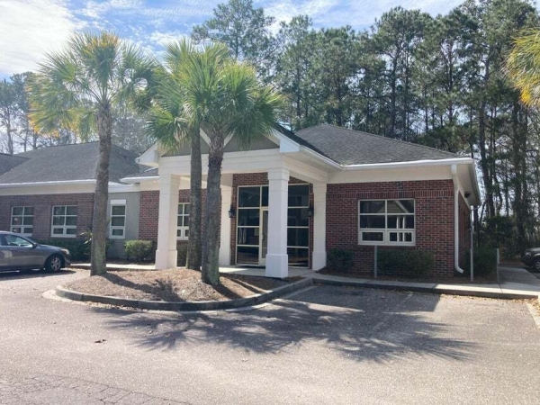 Listing Image #1 - Office for lease at 3040 N Highway 17, Mount Pleasant SC 29466