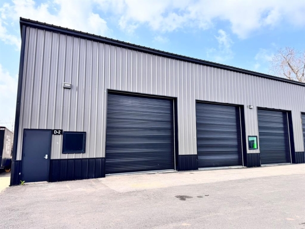 Listing Image #1 - Industrial for lease at 1010 Contractors Circle D-2, Bossier City LA 71111 Listing Image #1 - Industrial for lease at 1010 Contractors Circle D-2, Bossier City LA 71111