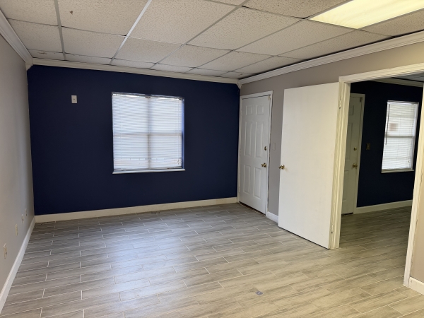 Listing Image #1 - Office for lease at 550 North Balmoral Circle #301/302, Jacksonville FL 32218