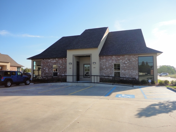 Listing Image #1 - Office for lease at 4021 W E Heck Ct, Baton Rouge LA 70816