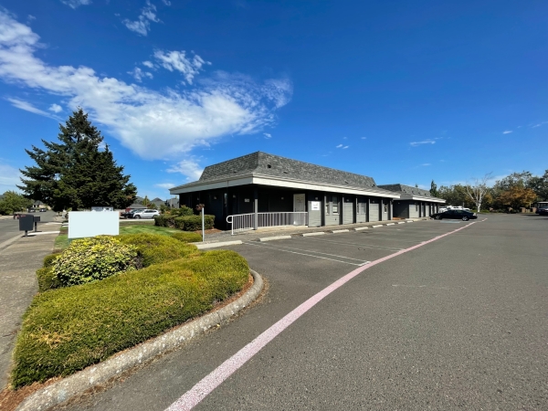 Listing Image #2 - Office for lease at 1320 Meridian Drive, Woodburn OR 97071