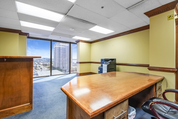 Listing Image #1 - Office for lease at 233 East Bay Street #1016, Jacksonville FL 32202