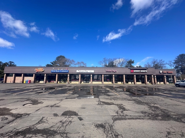 Listing Image #2 - Retail for lease at 1213 E Front St, Traverse City MI 49686