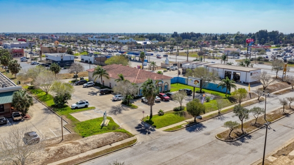 Listing Image #2 - Retail for lease at 18 Paseo Plaza Boulevard, Brownsville TX 78521