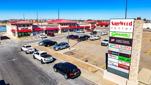 Listing Image #1 - Retail for lease at 5412 Slide Road, Lubbock TX 79414