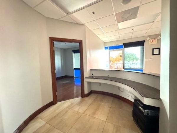 Listing Image #3 - Office for lease at 1701 Jacaman Rd, Laredo TX 78041