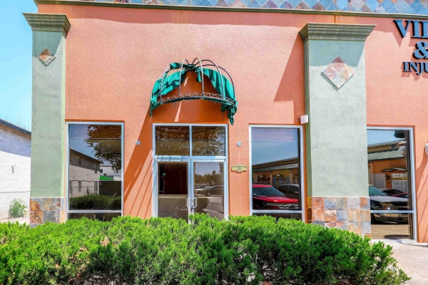 Listing Image #2 - Office for lease at 104 E Calton Rd, Laredo TX 78041