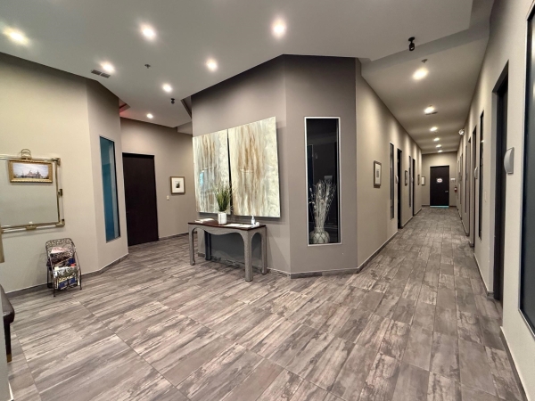 Listing Image #2 - Office for lease at 6999 McPherson Rd, Laredo TX 78041