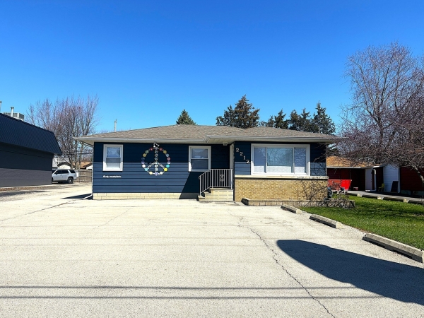 Listing Image #1 - Office for lease at 2212 Plainfield Road, Crest Hill IL 60403