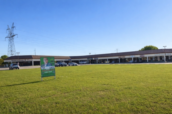 Listing Image #1 - Retail for lease at 1801 Polo rd, Grand Prairie TX 75052