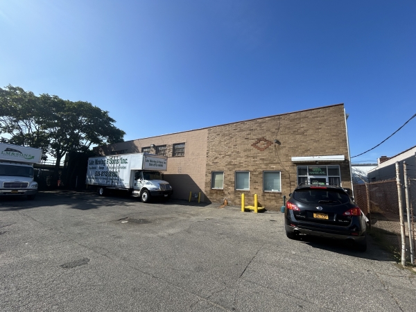 Listing Image #1 - Others for lease at 37A Hanse Ave, Freeport NY 11520