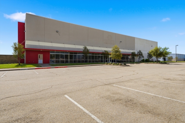 Listing Image #1 - Industrial for lease at 2701 Texas Central Parkway, Waco TX 76712