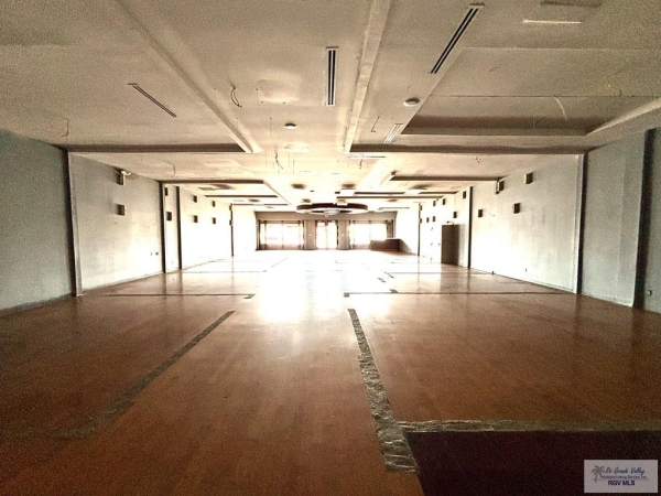 Listing Image #2 - Retail for lease at 2200 Boca Chica Blvd. Unit 120-9, Brownsville TX 78521