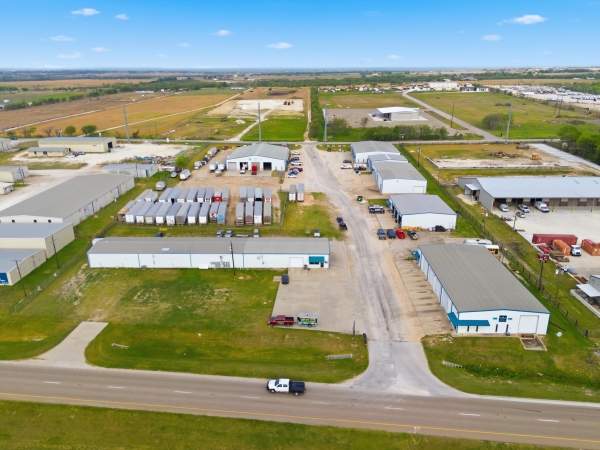 Listing Image #1 - Industrial for lease at 7766 Estes Parkway, Temple TX 76759