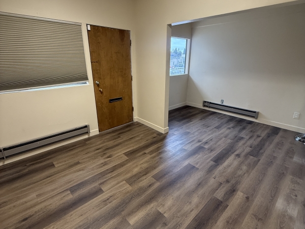 Listing Image #2 - Office for lease at 8535 Phinney Ave N, Seattle WA 98103