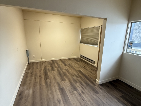 Listing Image #3 - Office for lease at 8535 Phinney Ave N, Seattle WA 98103