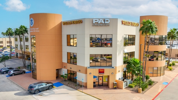 Listing Image #3 - Retail for lease at 2800 W. Trenton Road #2810, Edinburg TX 78539 Listing Image #3 - Retail for lease at 2800 W. Trenton Road #2810, Edinburg TX 78539