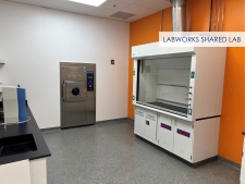 Listing Image #2 - Office for lease at 2109 S Oak St, Champaign IL 61820