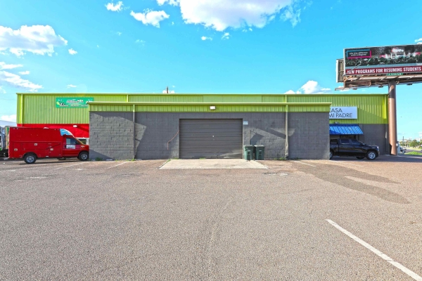 Listing Image #3 - Retail for lease at 5802 McPherson Rd, Laredo TX 78041 Listing Image #3 - Retail for lease at 5802 McPherson Rd, Laredo TX 78041