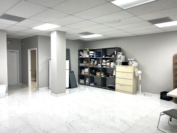 Listing Image #1 - Office for lease at 4851 W Hillsboro Blvd, Unit 9A, Coconut Creek FL 33073