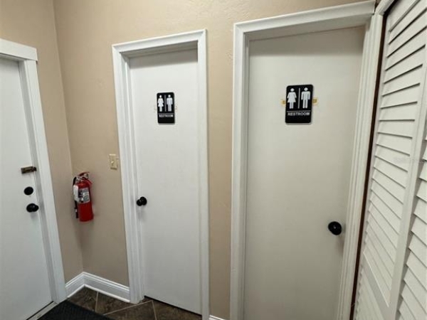 Listing Image #3 - Office for lease at 4509 NW 23rd Avenue , 6, Gainesville FL 32606