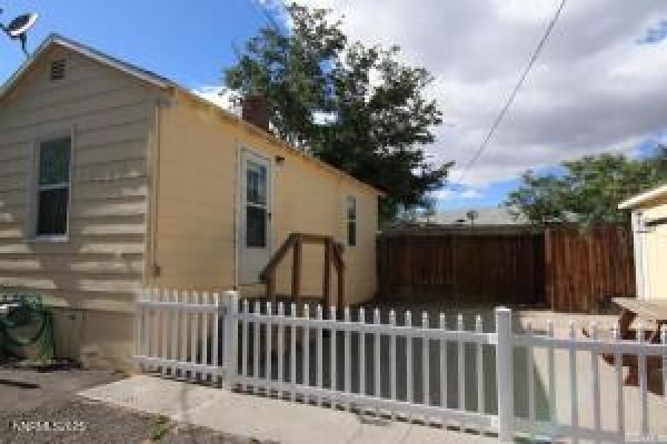Listing Image #1 - Others for lease at 1621 1/2 G Street, Sparks NV 89431 Listing Image #1 - Others for lease at 1621 1/2 G Street, Sparks NV 89431