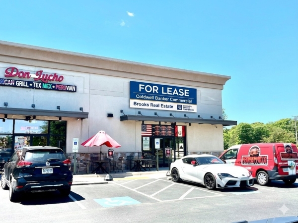Listing Image #1 - Retail for lease at 11657 Lakeridge Parkway, Ashland VA 23005