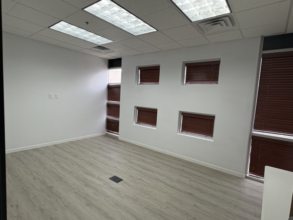 Listing Image #2 - Office for lease at 2222 W Parkside Lane Suite 122, Phoenix AZ 85027
